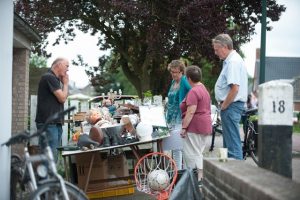 Garageverkoop in Niezijl @ Hoofdstraat, Niezijl