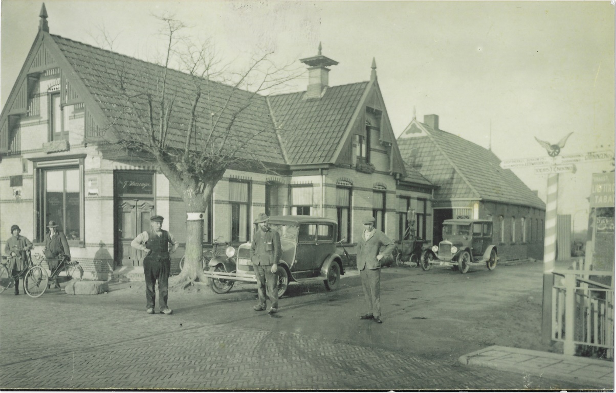 ‘Op het hoekje Hoofdstraat en Hogedijk’ ‘Op het hoekje Hoofdstraat en Hogedijk’